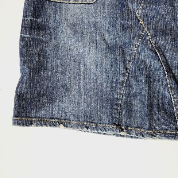 Disney Jean Denim Skirt Pirates of the Caribbean Womens Sz 10 Worlds End Graphic - Picture 5 of 9